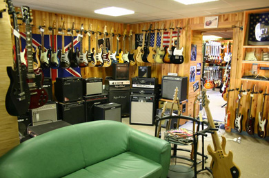 Custom Guitar Shop - Guy et Gurban Oudenot - Laguitare.com