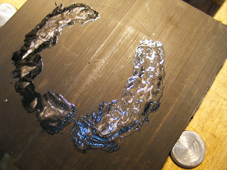 Pierrick Brua - luthier guitare - incrustation - laguitare.com