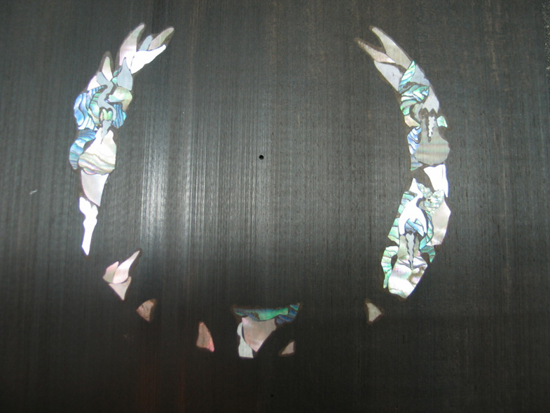 Pierrick Brua - luthier guitare - incrustation - laguitare.com