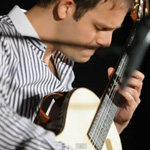 Sur Scène guitare : Tariq Harb - Miniconcert du Salon de guitare de Montréal 2011 avec laguitare.com