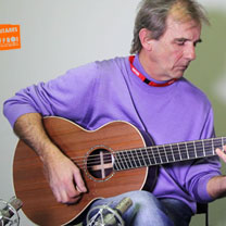 Matériel et accessoires laguitare.com : Georges Lowden - Lowden - WL-35 FF au Salon de la Belle Guitare