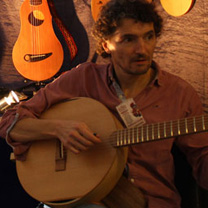 Matériel et accessoires laguitare.com : Imago Guitare Rico Priet - Modele O - Issoudun 2016