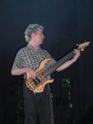 Le bassiste de Cyril Achard